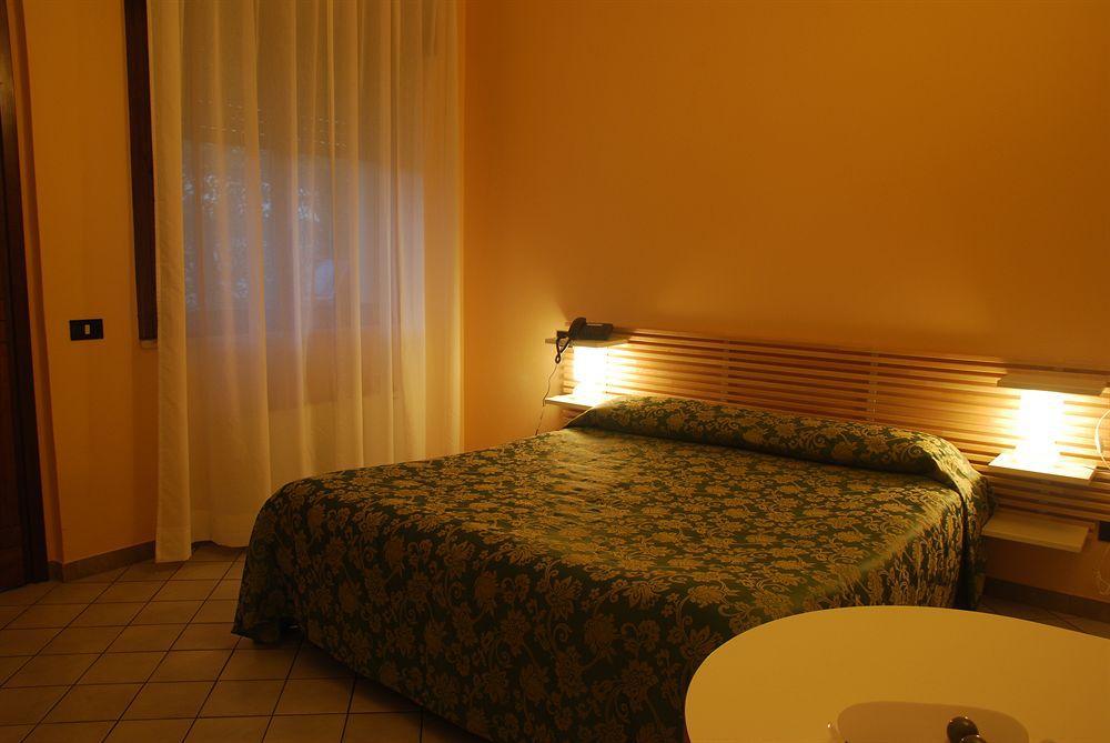 Nuovo Hotel Vigevano Extérieur photo