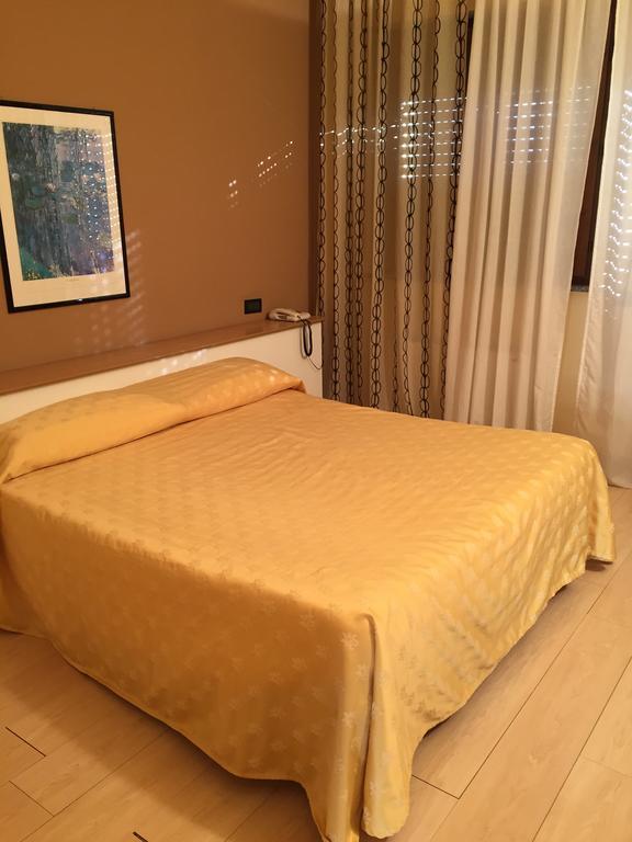 Nuovo Hotel Vigevano Extérieur photo